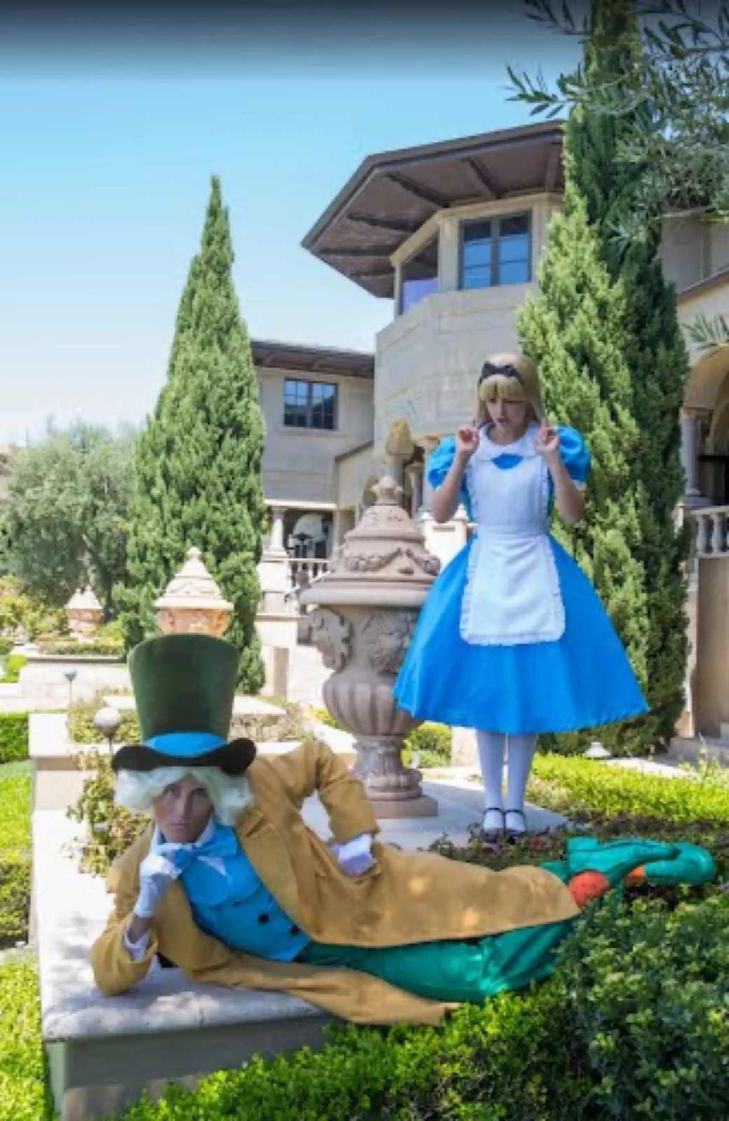 Mad Scientist – Wonderland party character in Boston