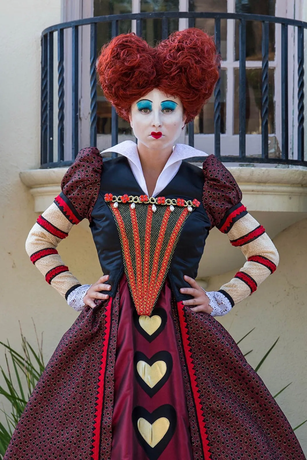 Red Queen – Wonderland party character in Boston